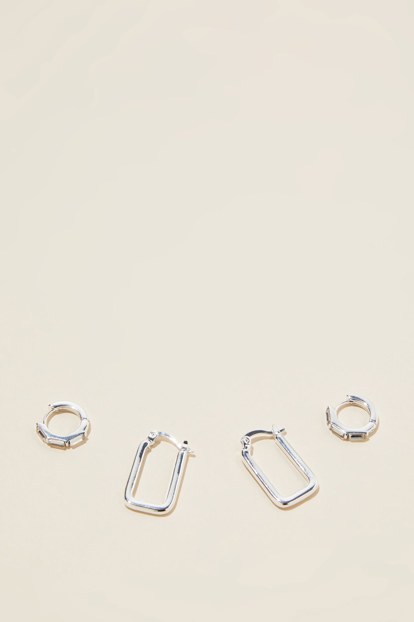 2Pk Mid Earring