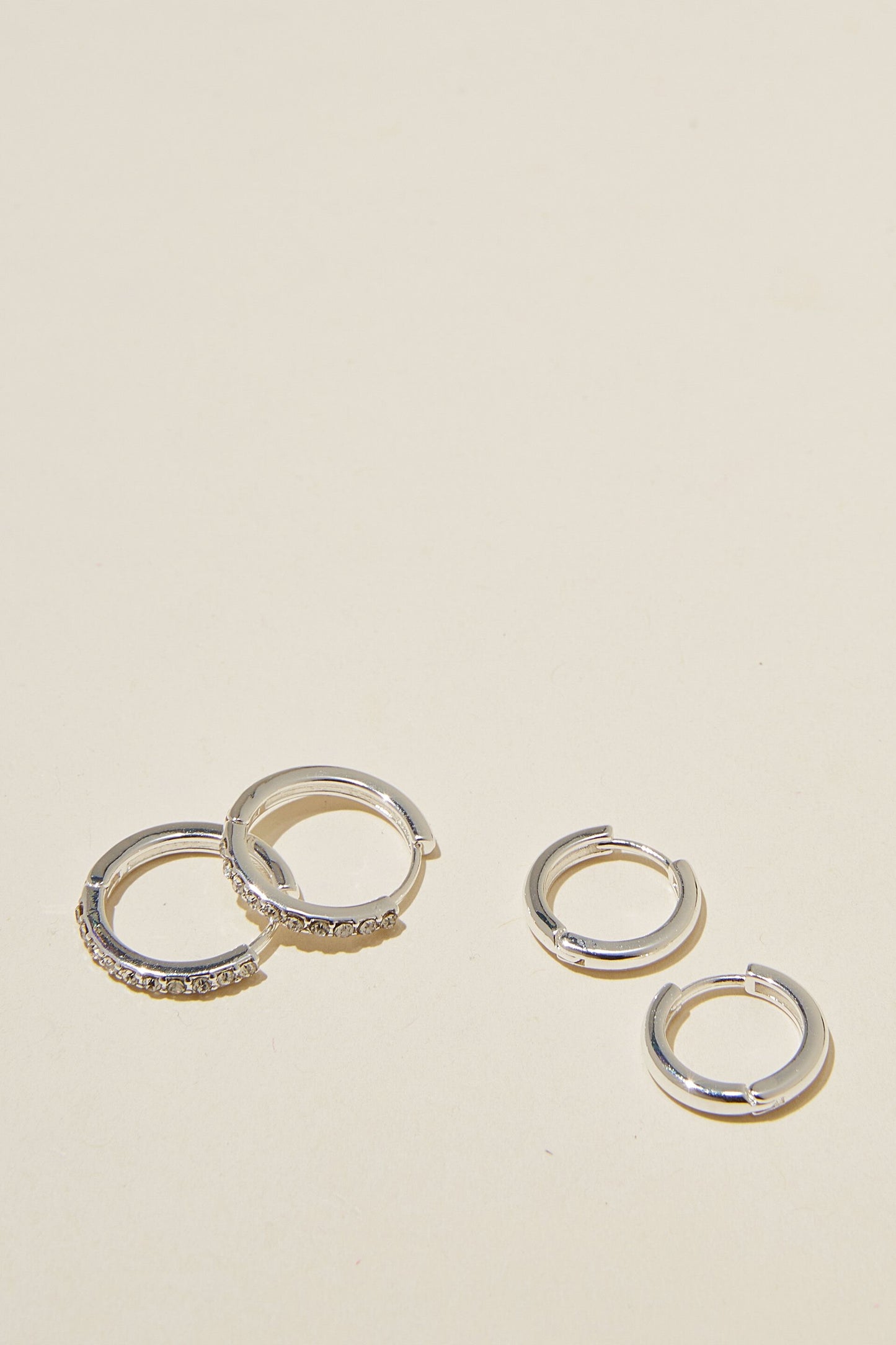 2Pk Mid Earring