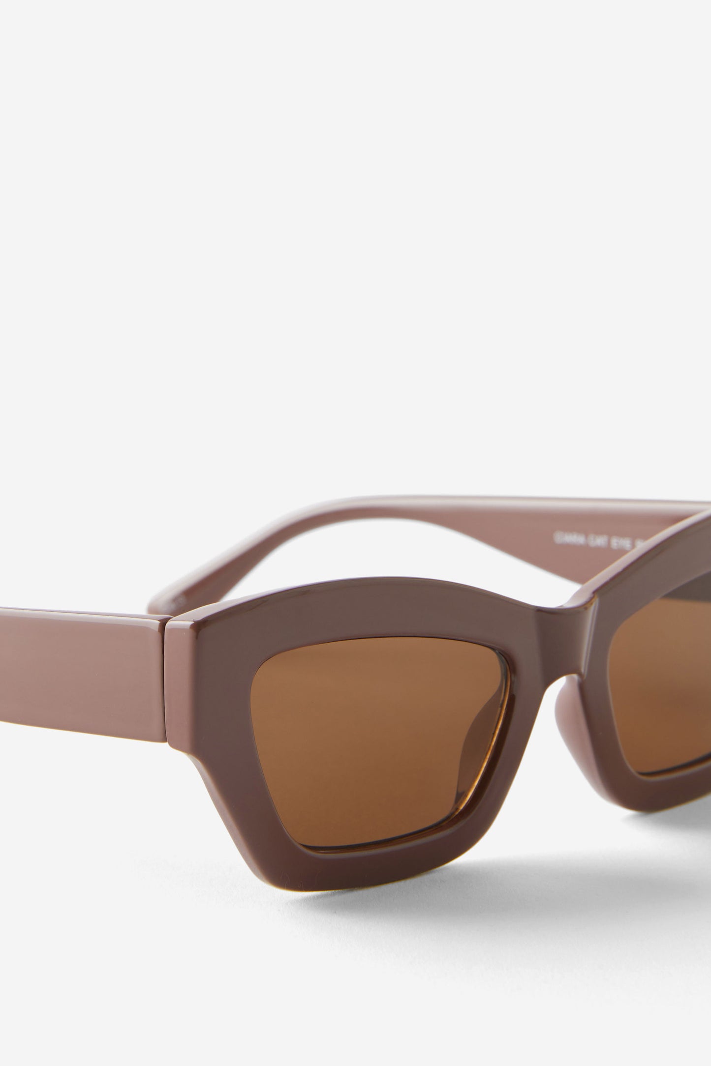 Ciara Cat Eye Sunglasses