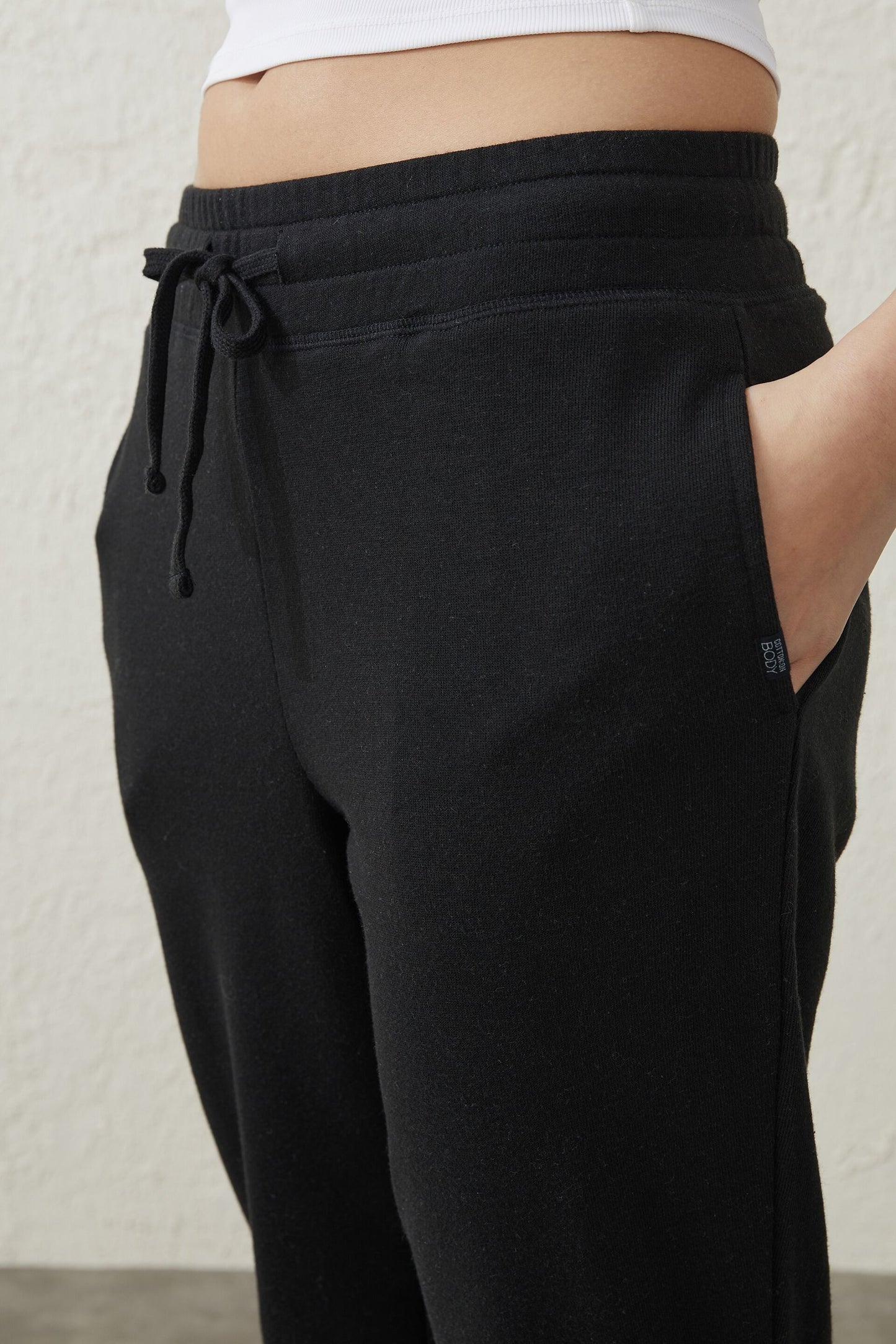 Lifestyle Cropped Gym Trackpant