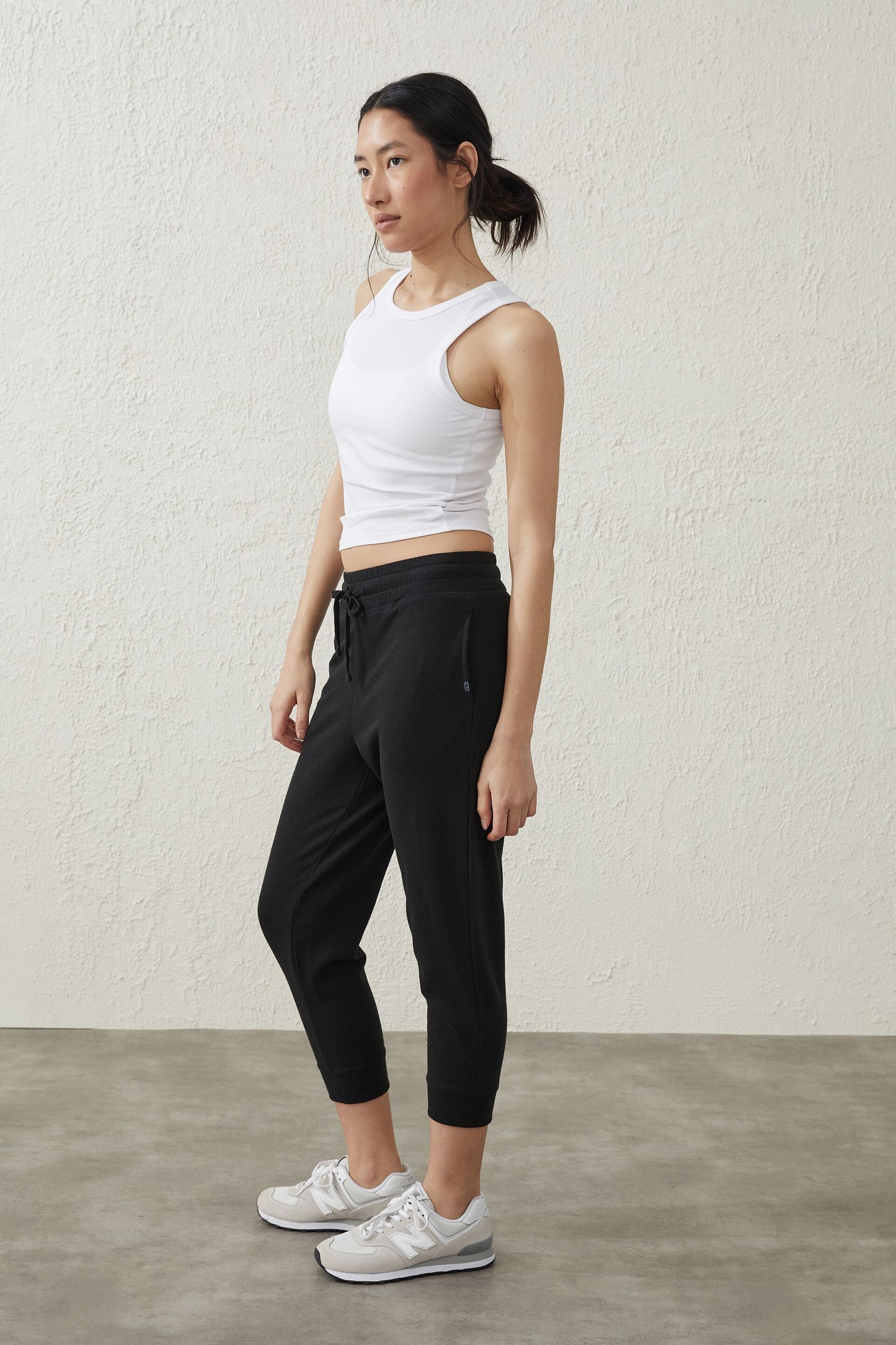 Lifestyle Cropped Gym Trackpant