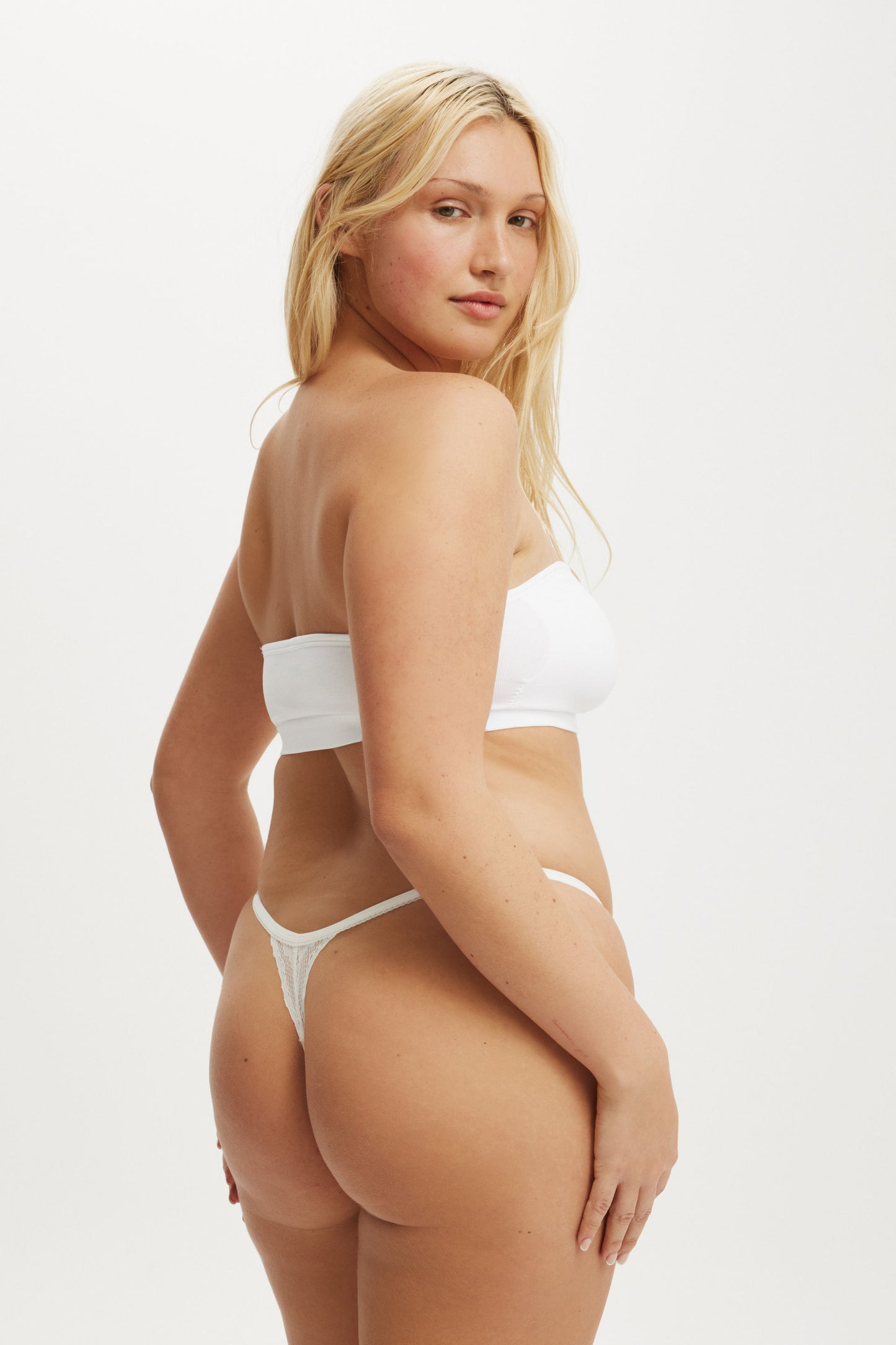 Seamless Sweetheart Padded Bandeau