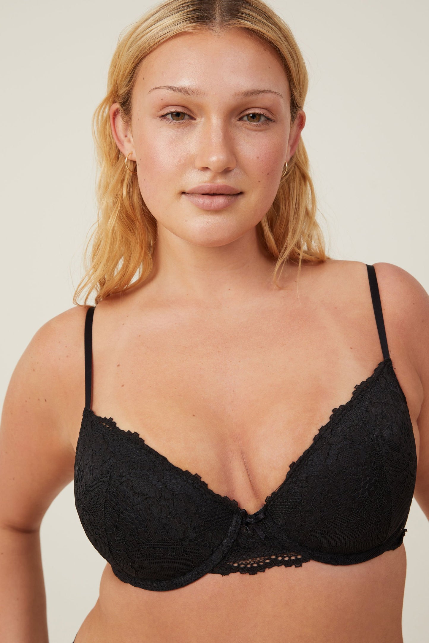Everyday Lace Lightly Lined Bra