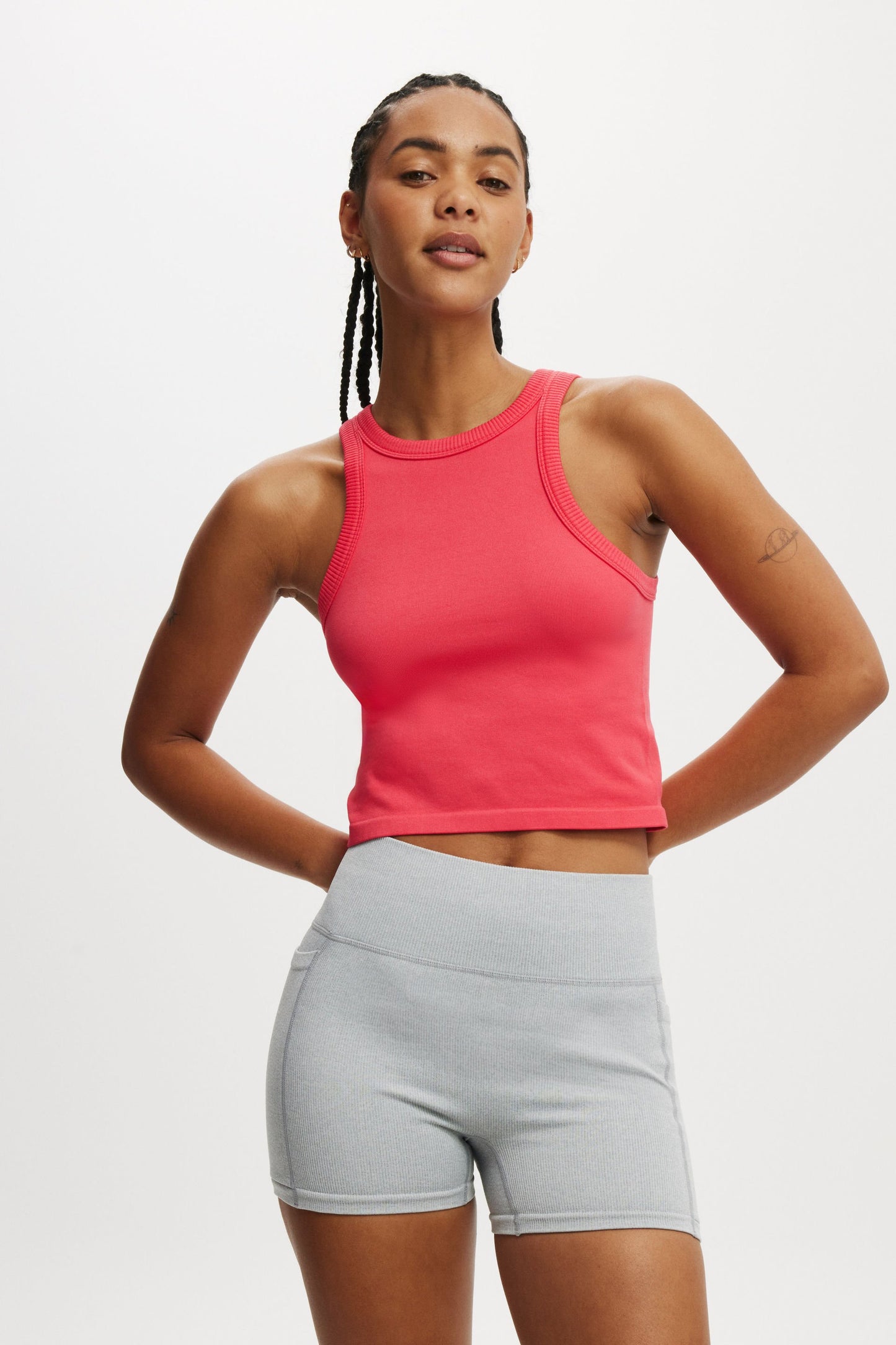 Seamless Pocket Shortie Short