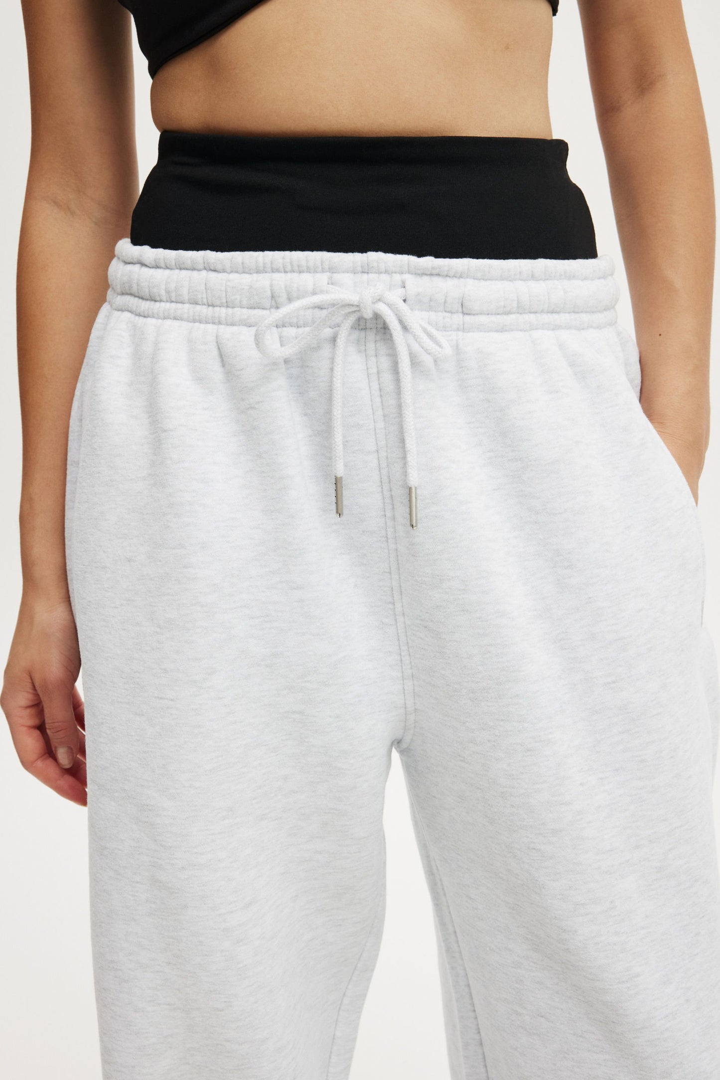 Plush Essential Barrel Sweatpant
