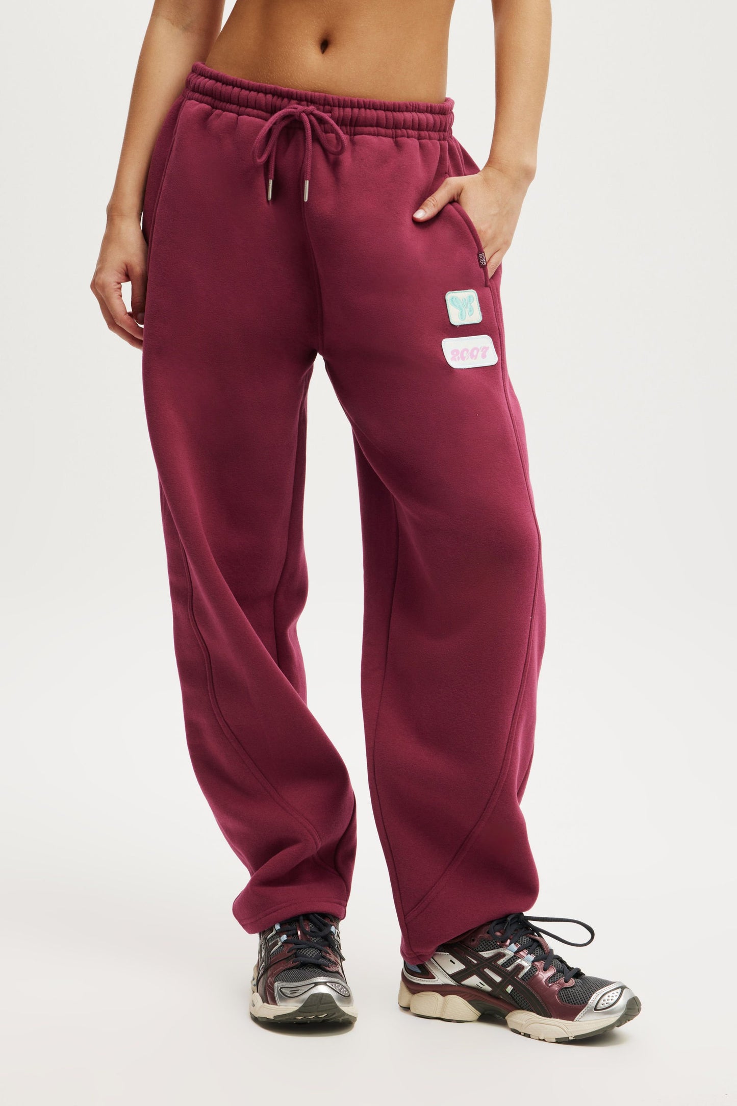 Plush Essential Barrel Sweatpant