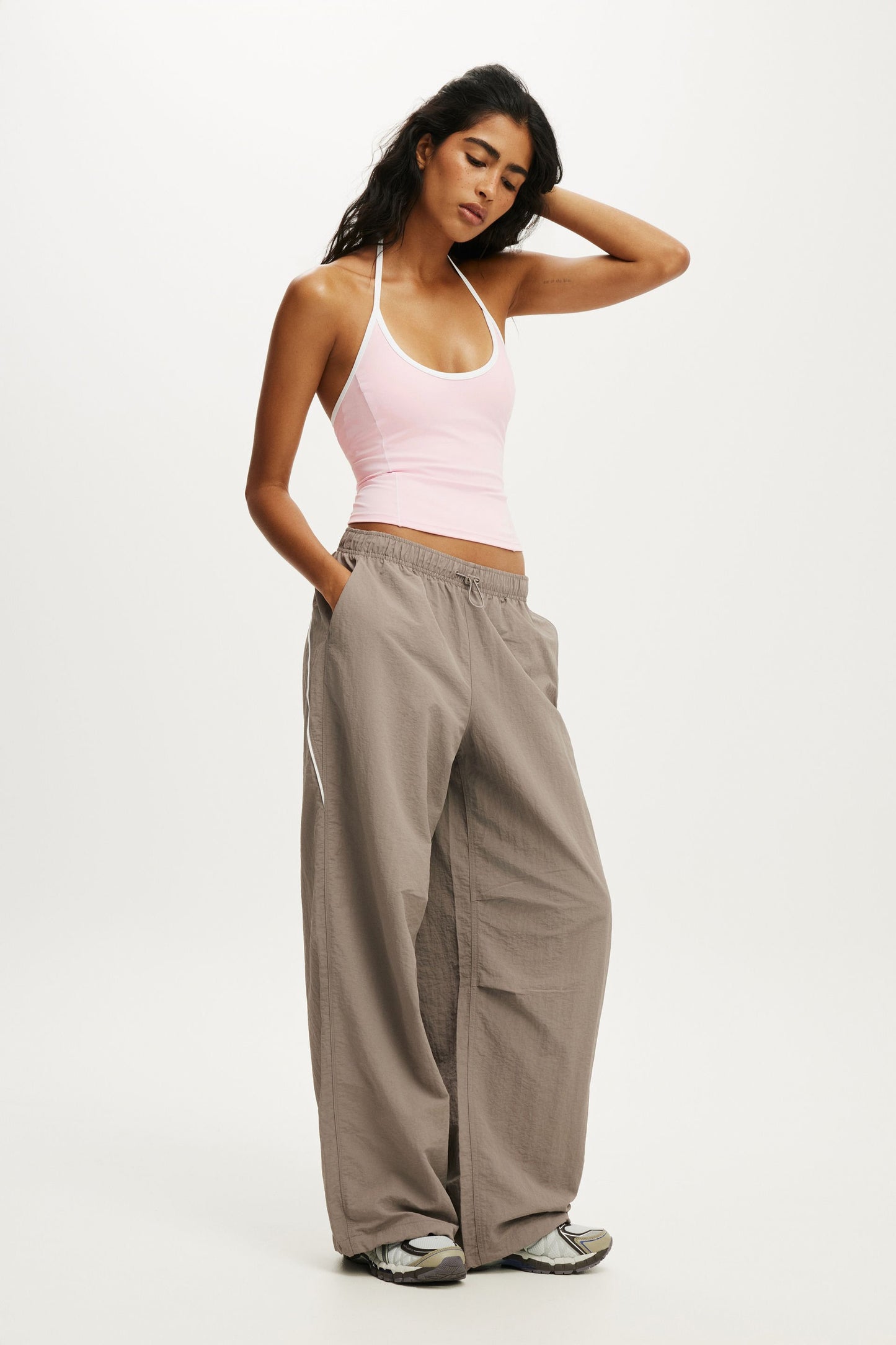Ultra Move Scoop Halter Tank
