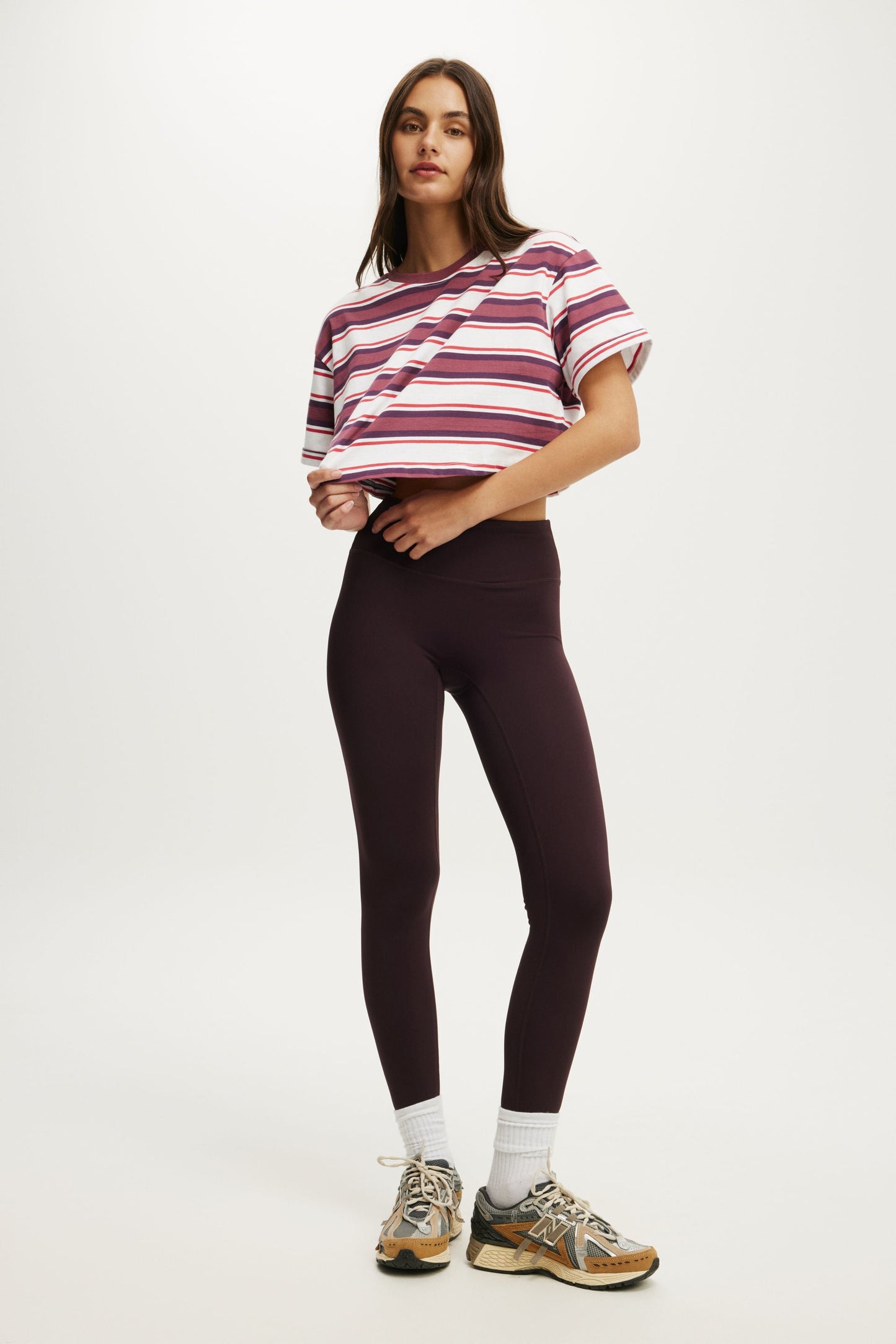 Cropped Graphic Active Tee