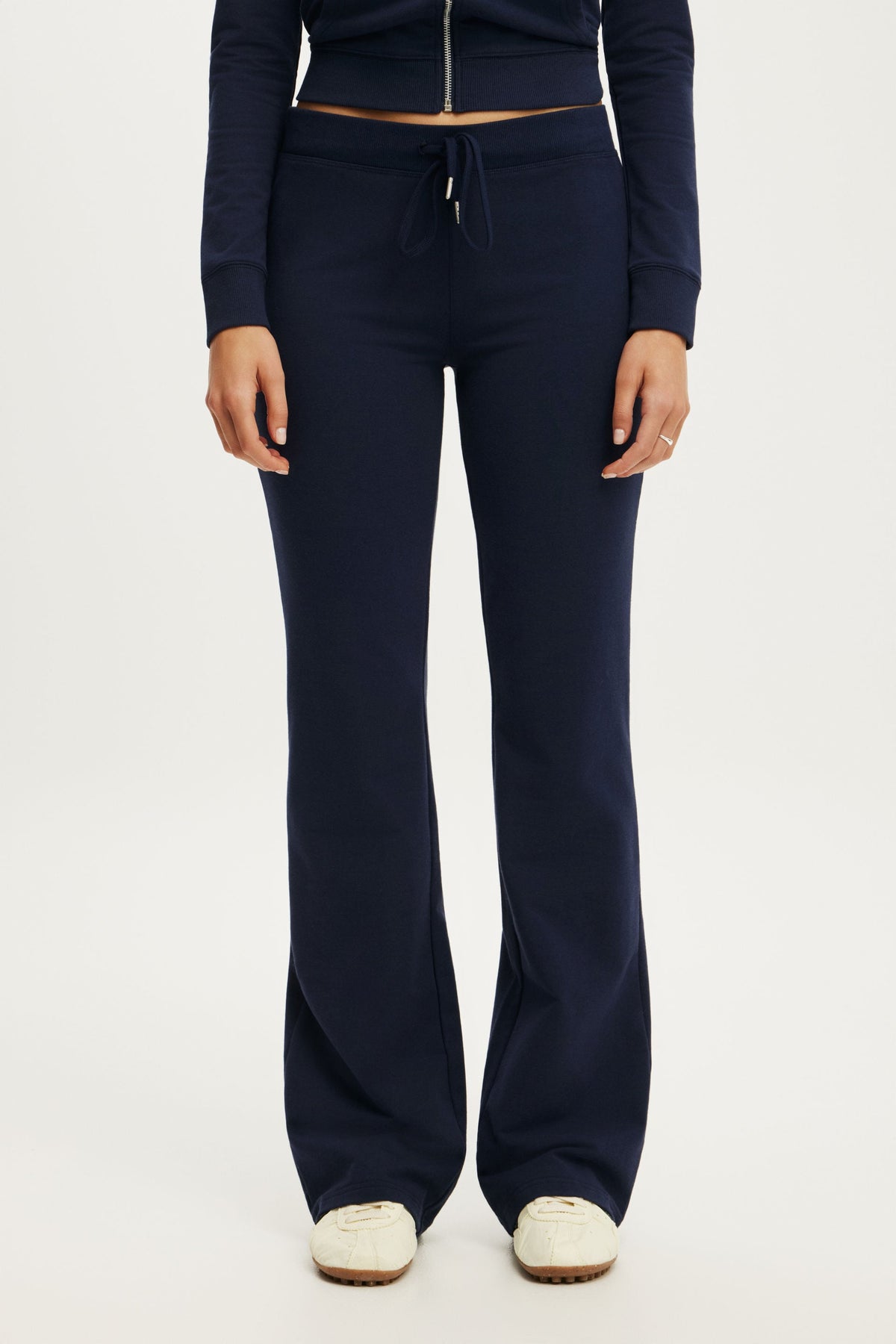 Sculpt Fleece Bootleg Sweatpant