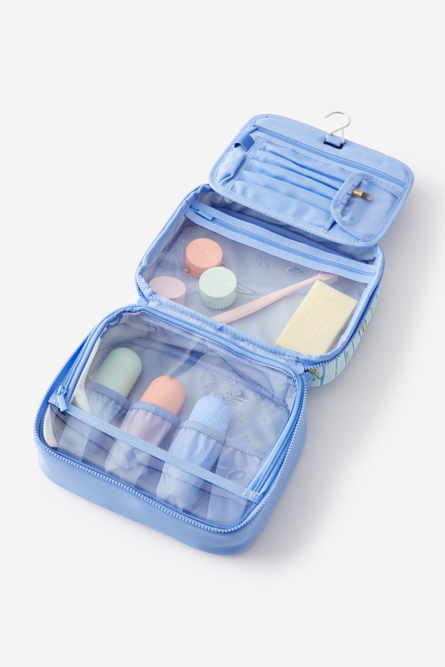 3 Fold Hanging Cosmetic Case