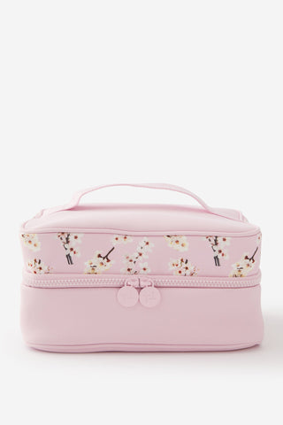 3 Fold Hanging Cosmetic Case
