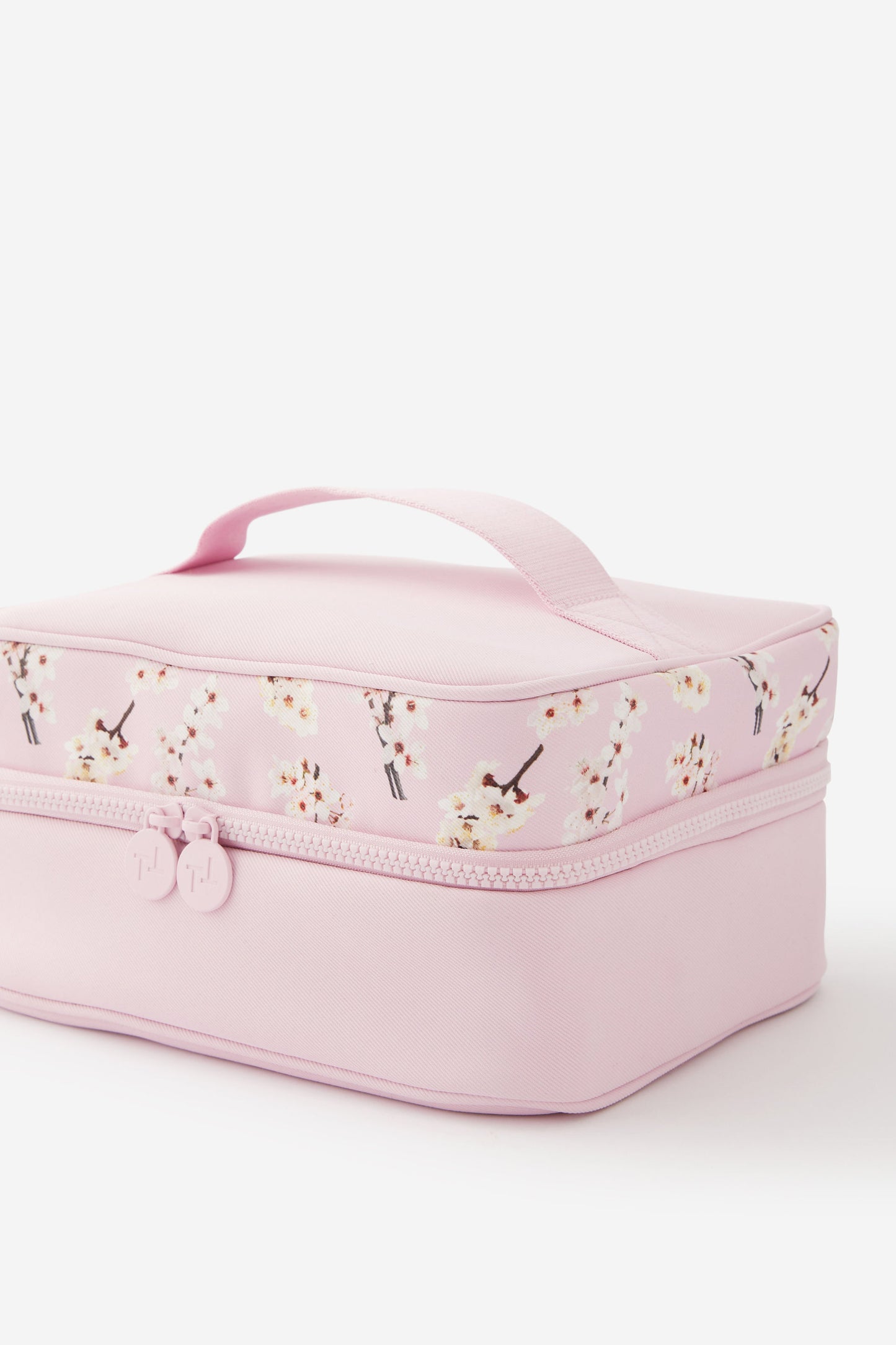 3 Fold Hanging Cosmetic Case