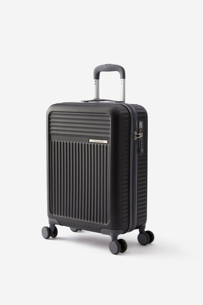 Traveller 20 Inch Carry On Suitcase