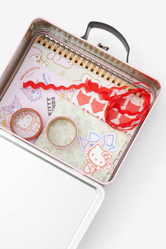 Hello Kitty Junk Journalling Kit