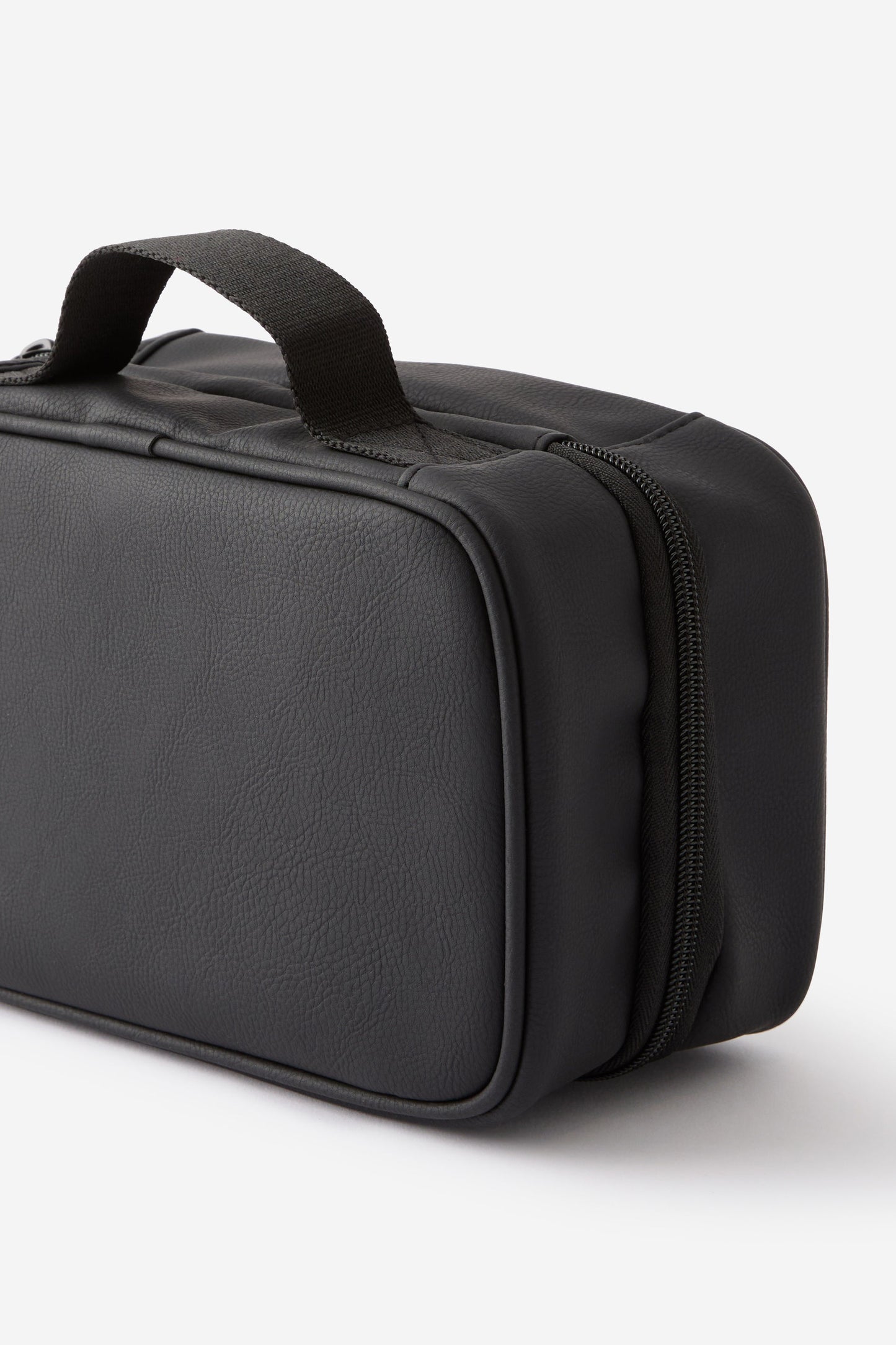 Flat Lay Wash Bag Pu