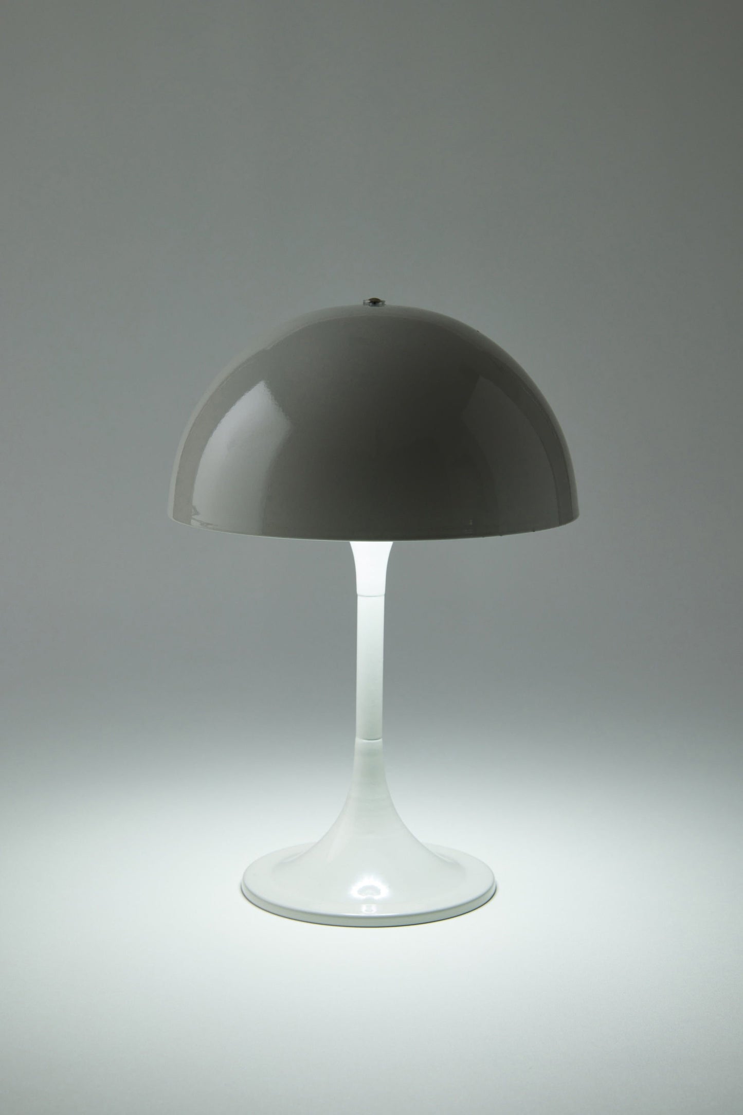 Solid Mushroom Lamp