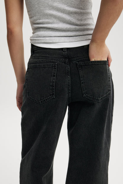 Relaxed Wide Jean
