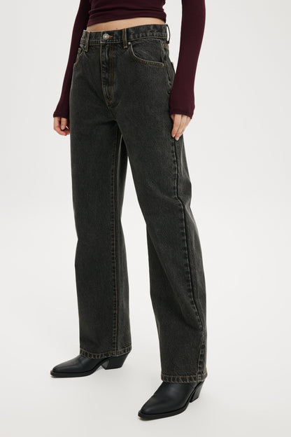 Loose Straight Jean