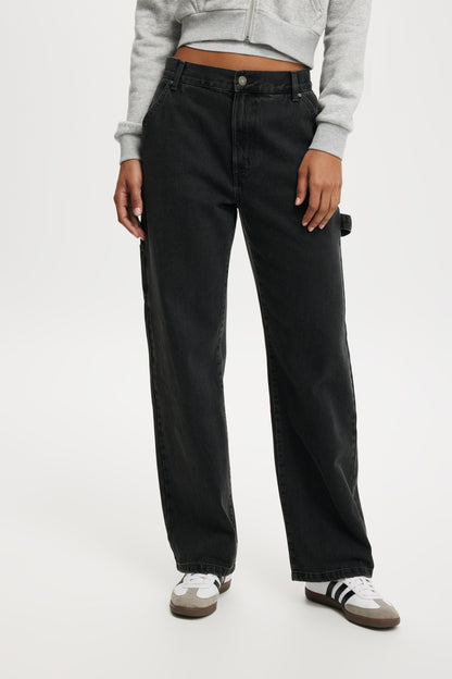 Loose Straight Jean