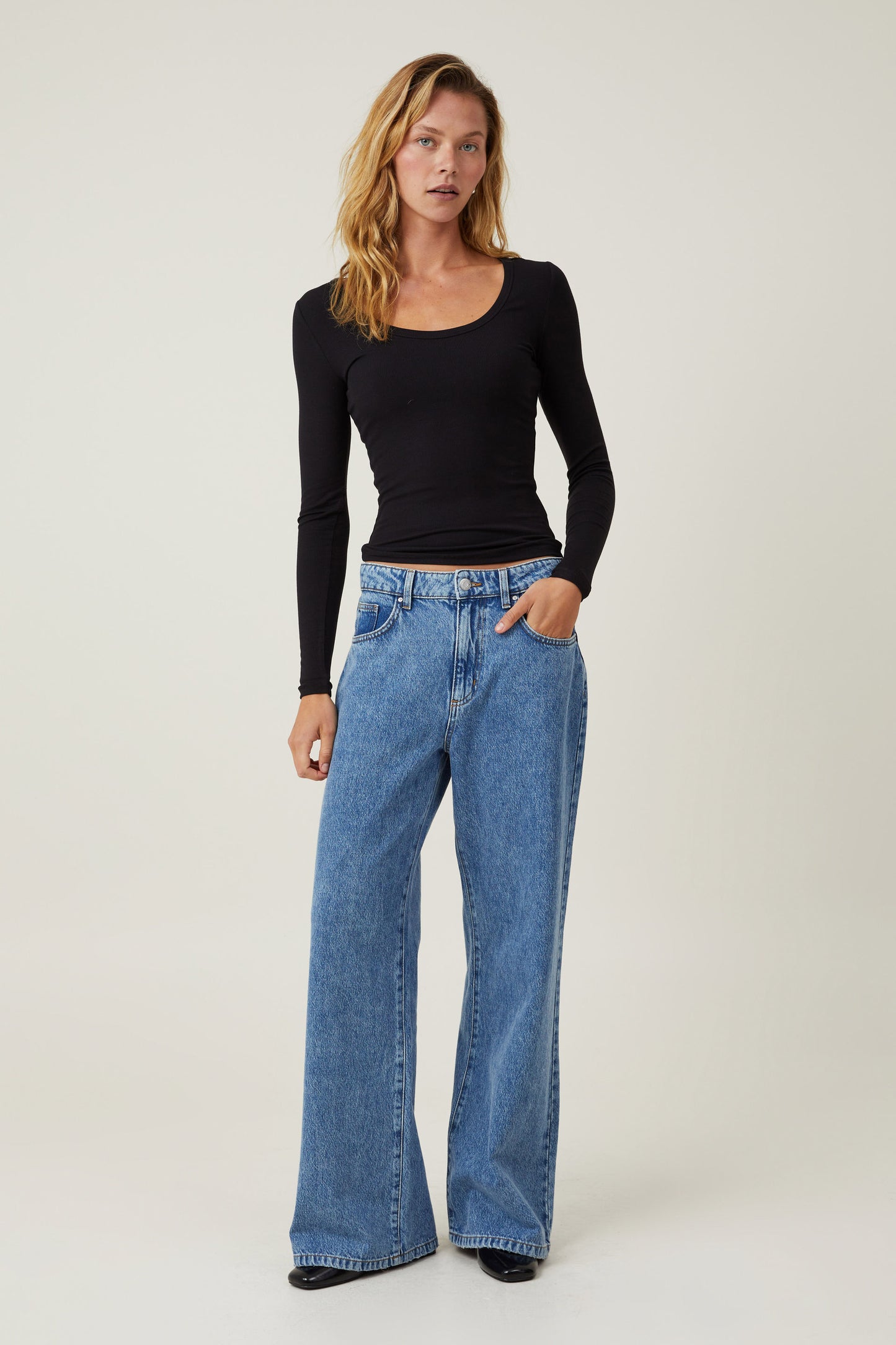 Staple Rib Scoop Neck Long Sleeve Top