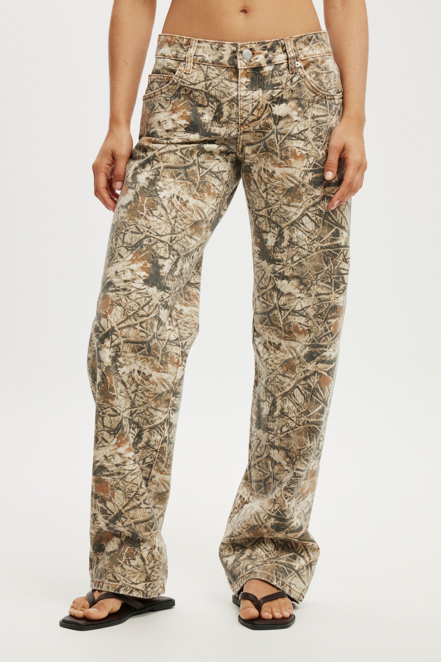 Low Rise Straight Jean