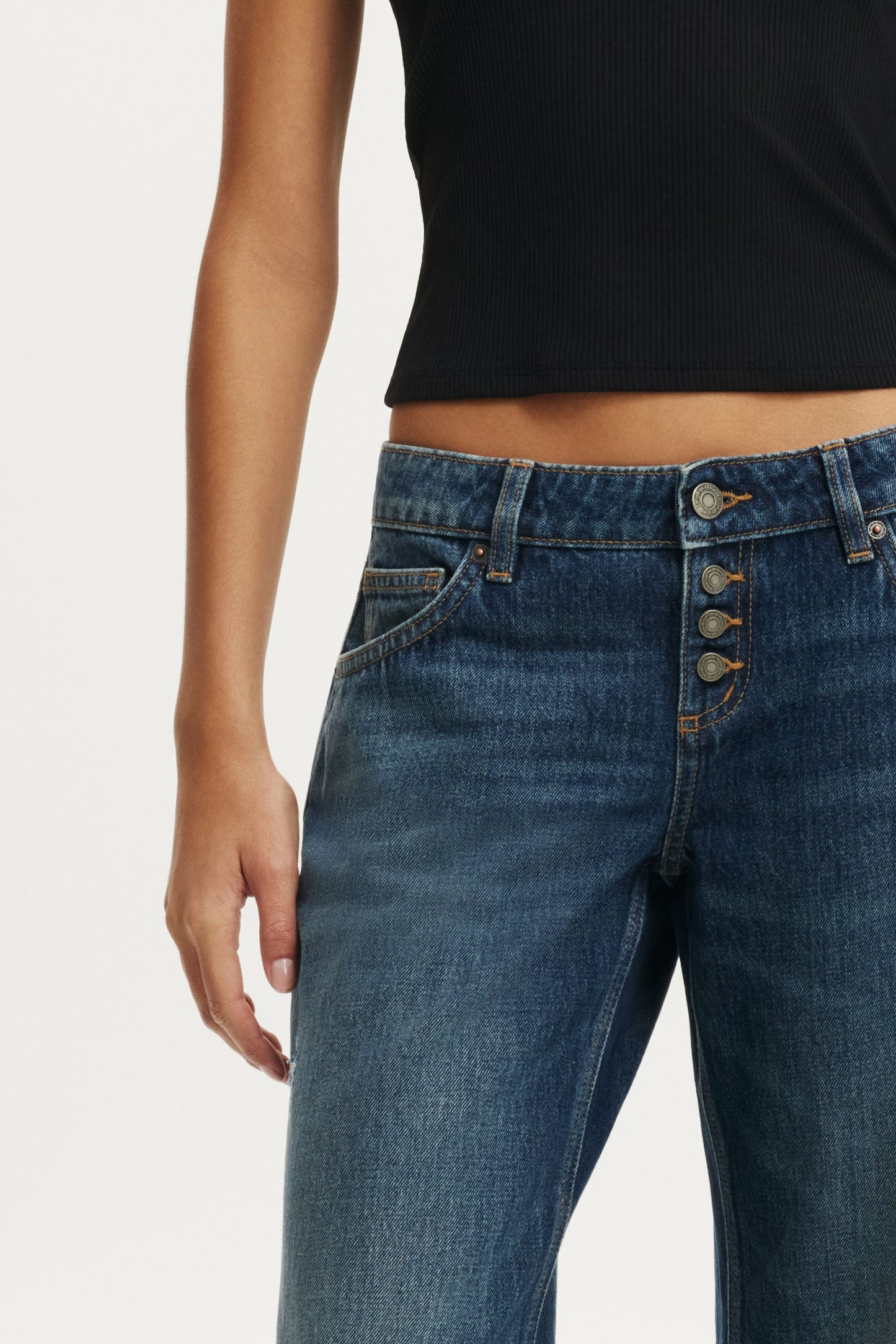 Low Rise Straight Jean