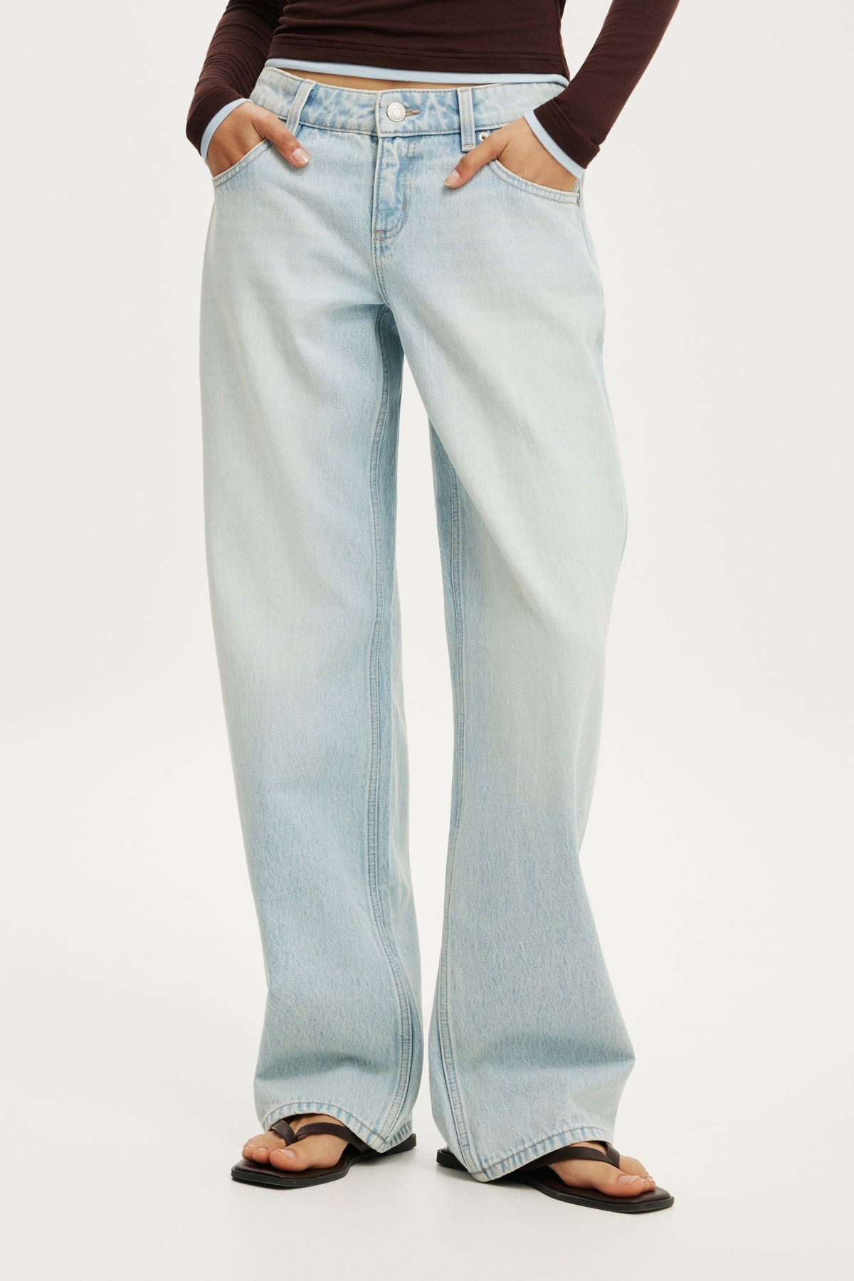 Low Rise Straight Jean