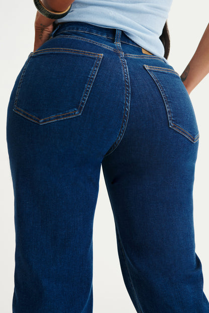 Curvy Stretch Straight Jean