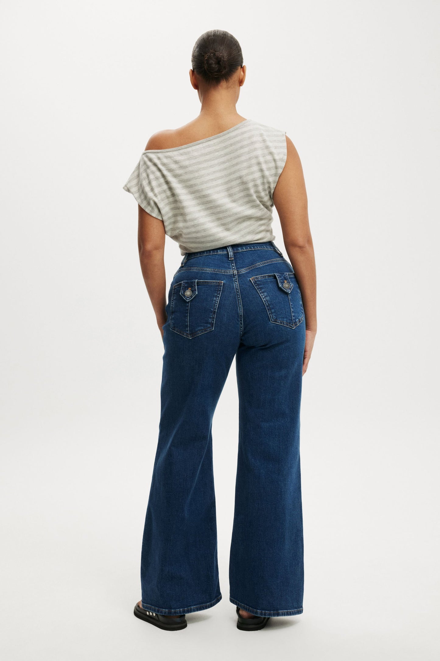 Curvy Stretch Wide Jean