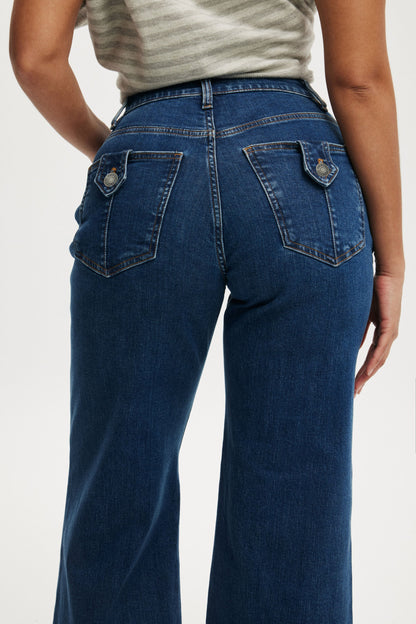 Curvy Stretch Wide Jean