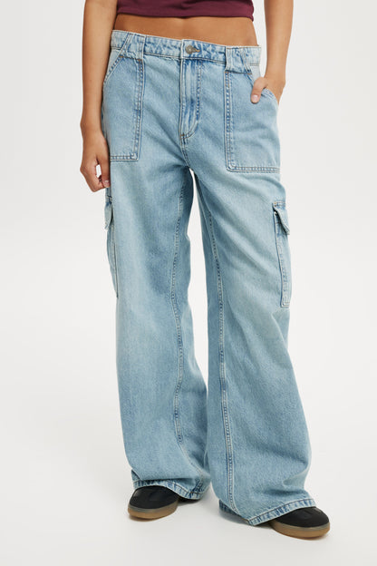 Relaxed Cargo Jean