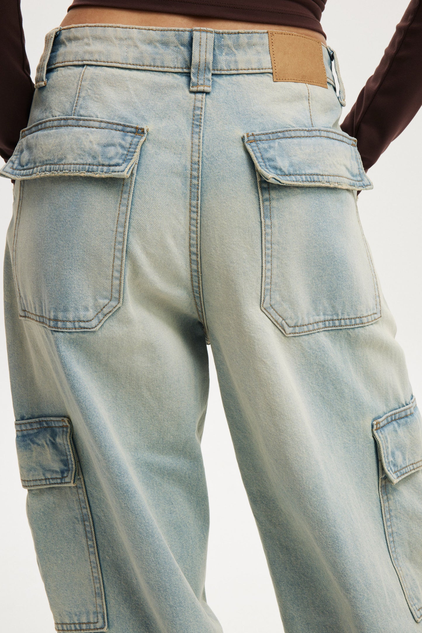 Relaxed Cargo Jean