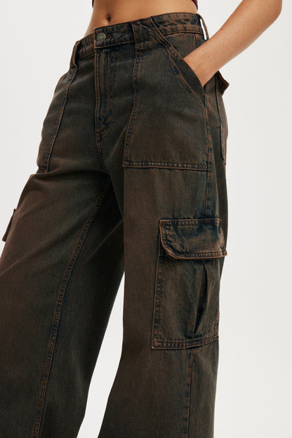 Relaxed Cargo Jean