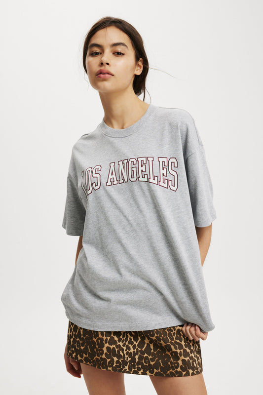 Camiseta - The Premium Boxy Graphic Tee