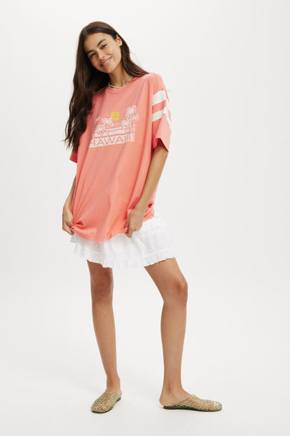 Super Oversized Graphic Tee