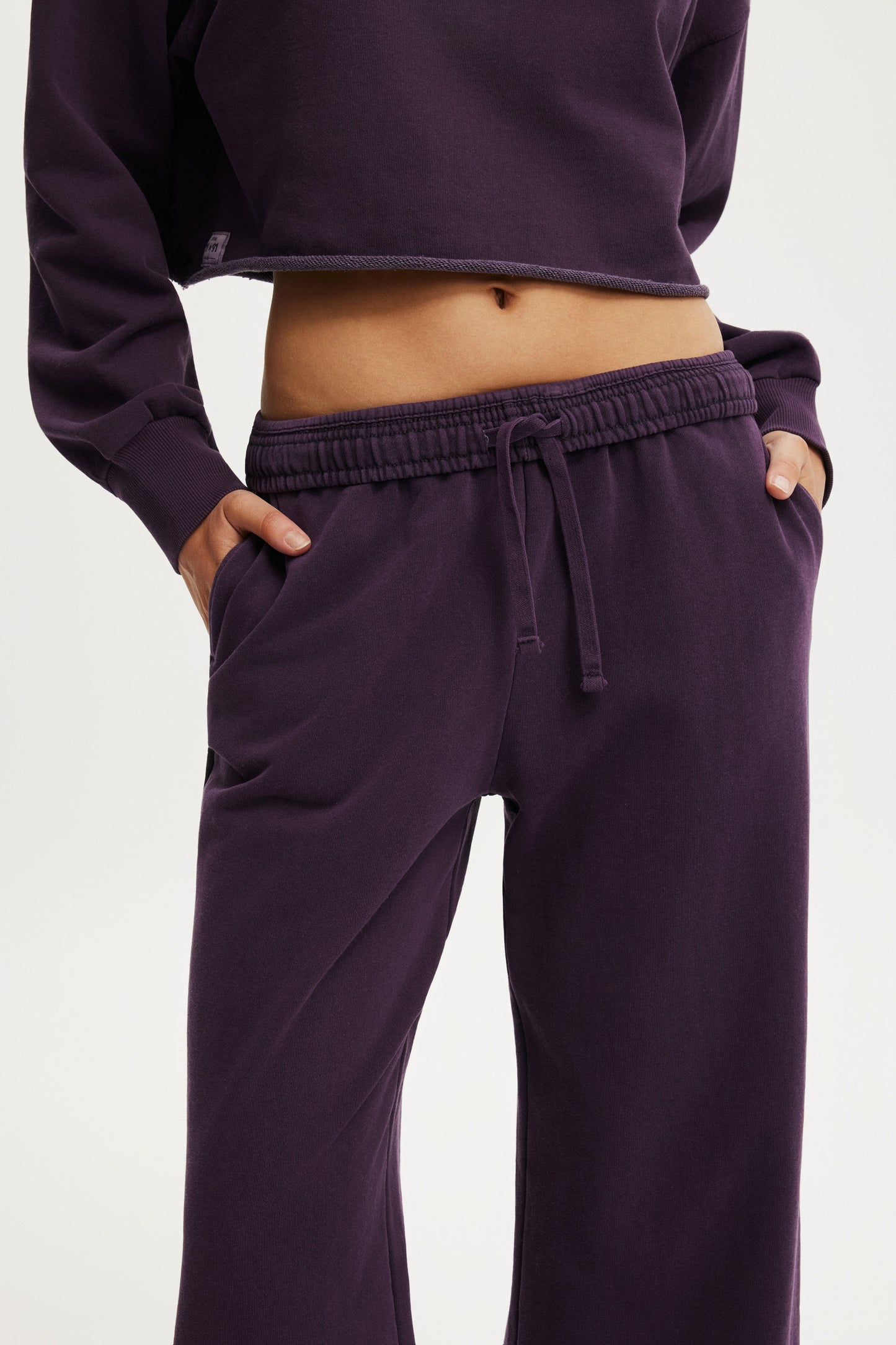 Wide Leg Sweatpant