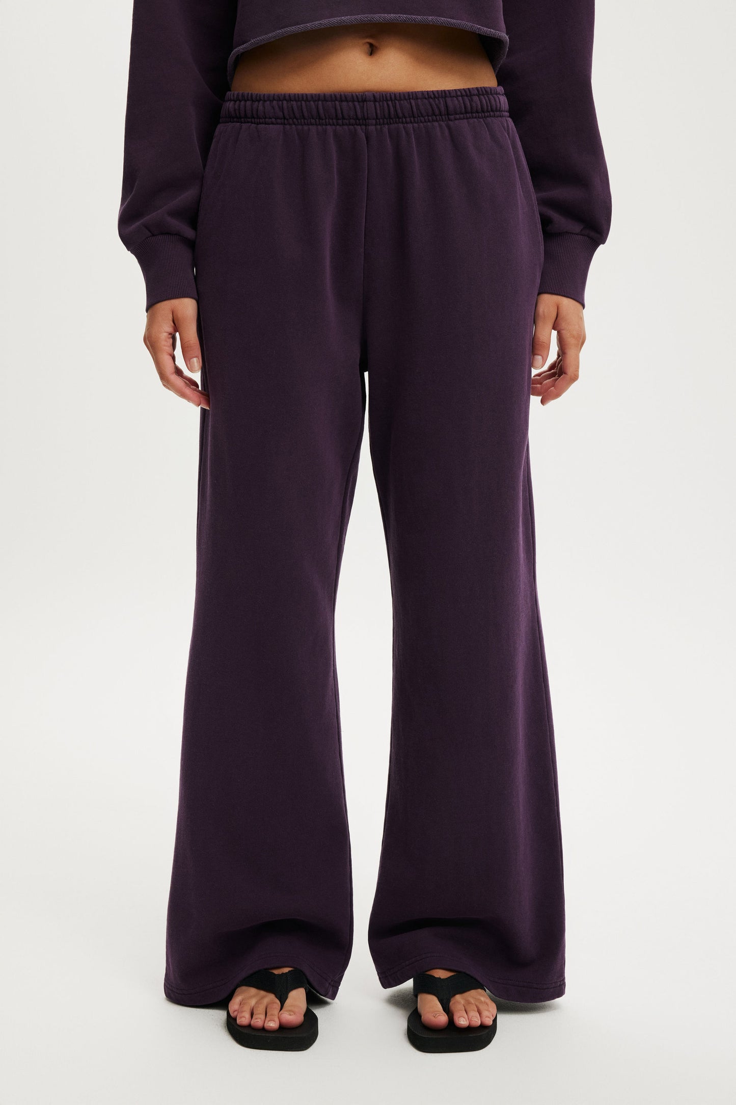 Wide Leg Sweatpant