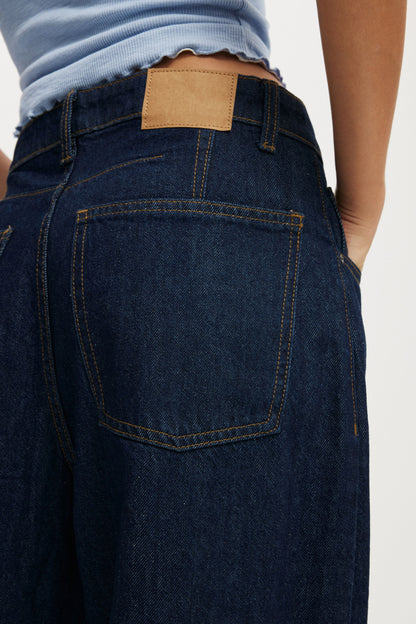 Barrel Jean