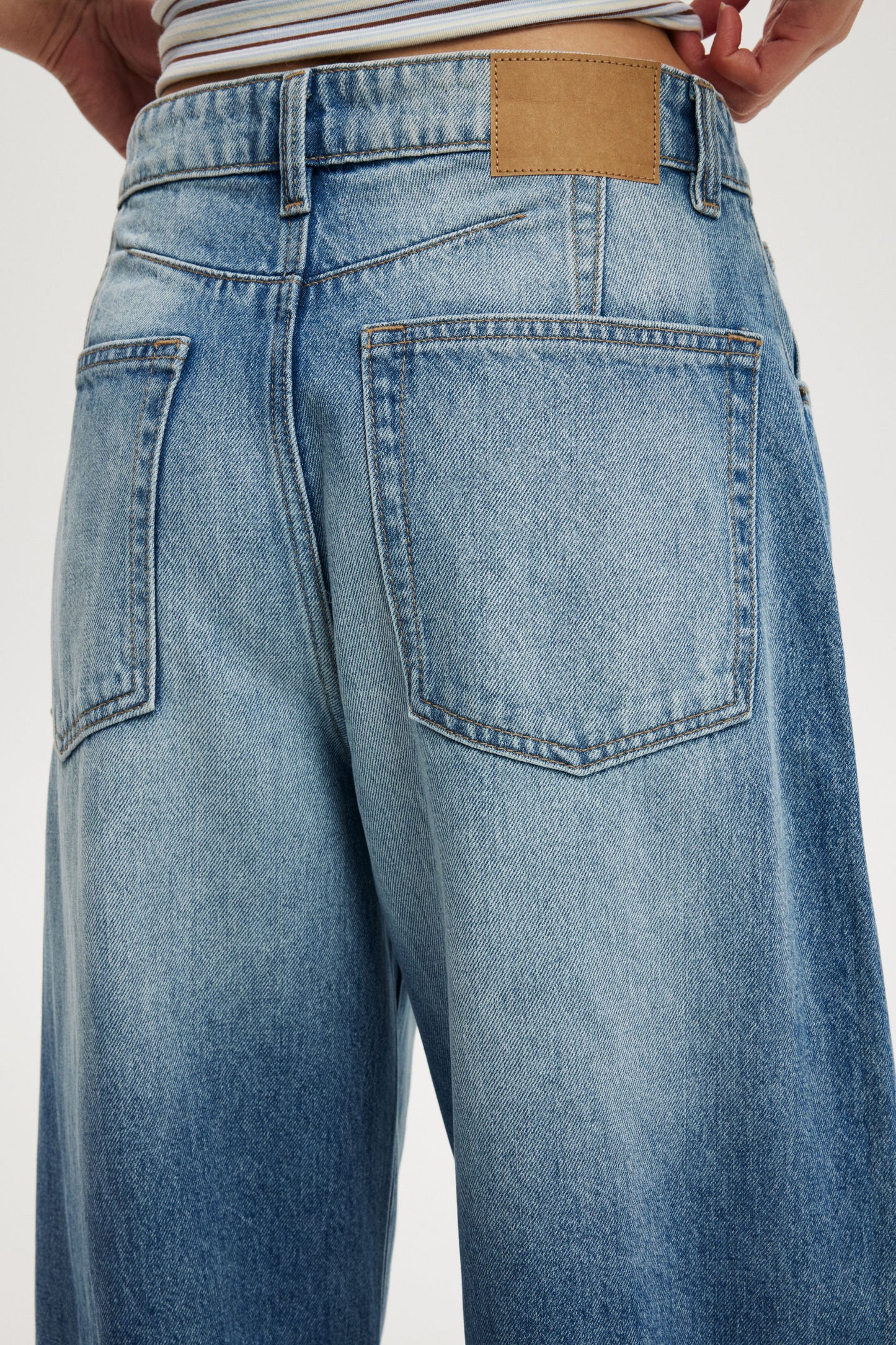 Barrel Jean