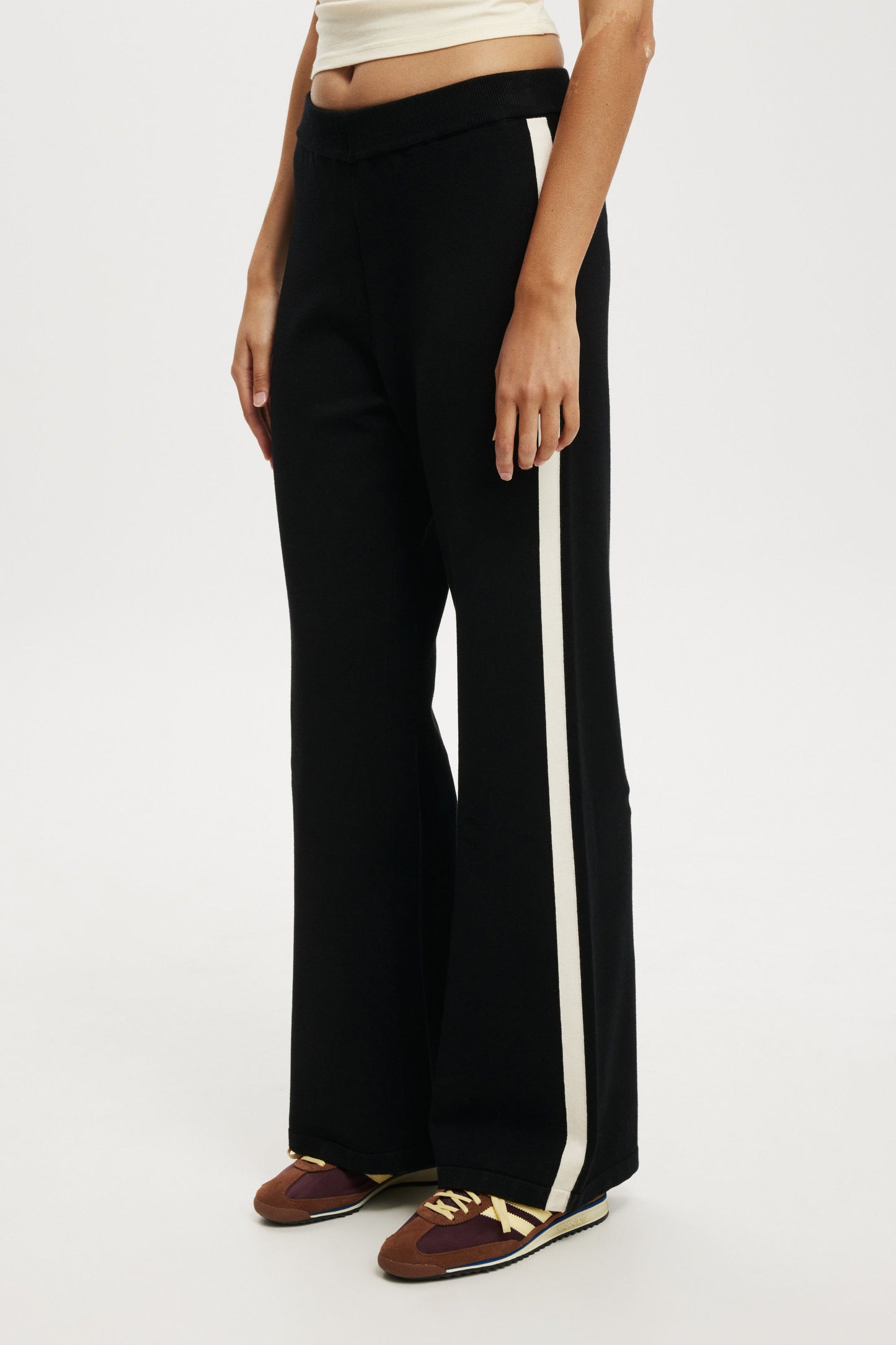 Wide Leg Knit Pant