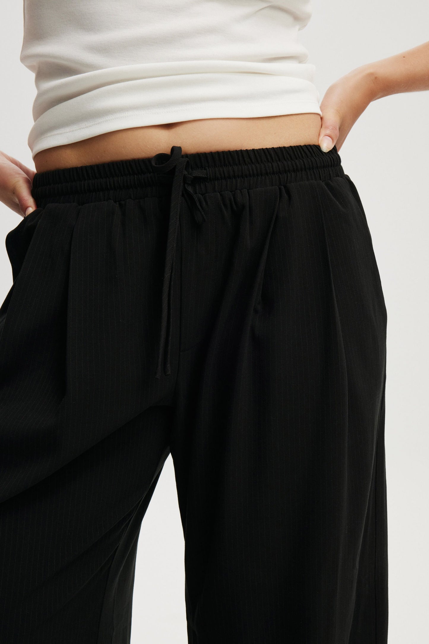 Luis Pull On Suiting Pant