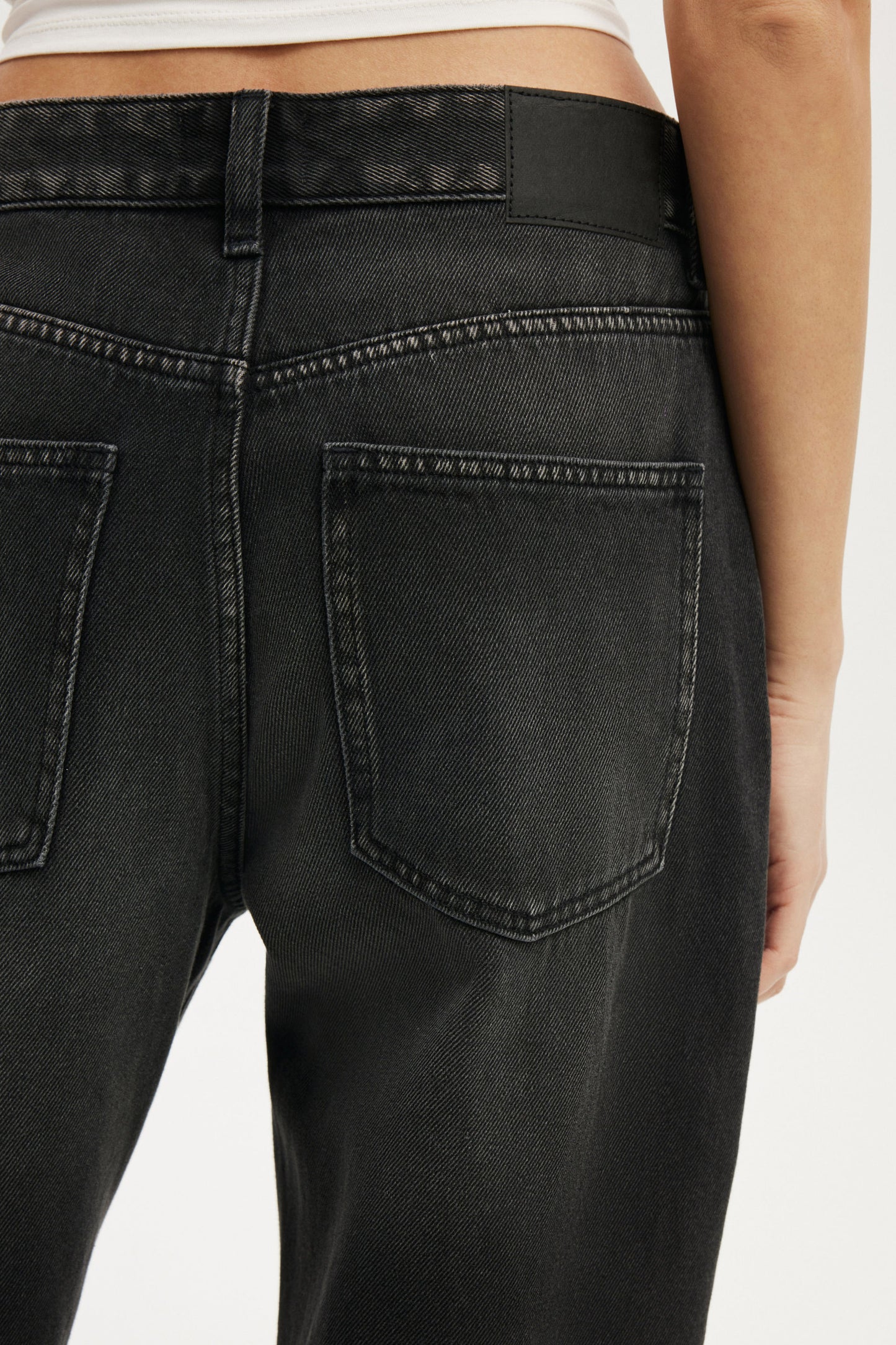 91 Straight Jean