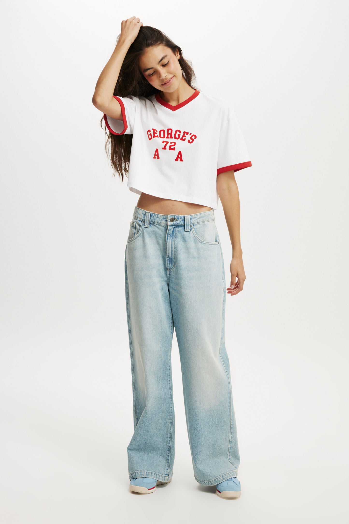 V Neck Boxy Crop Graphic Tee