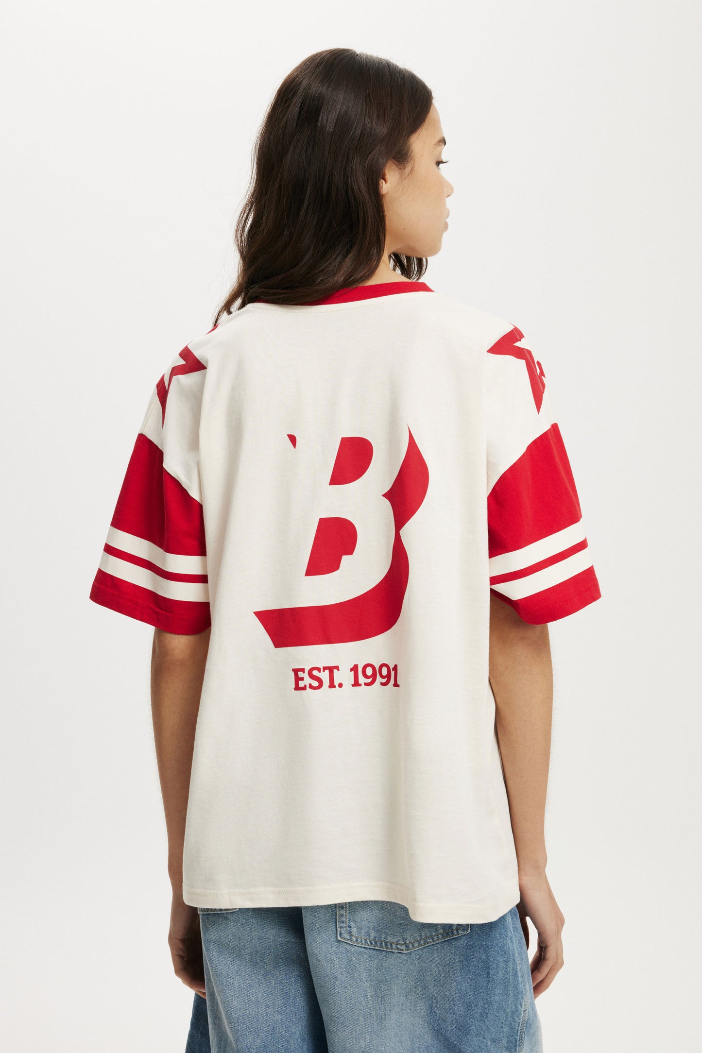 V Neck Retro Graphic Boxy Tee