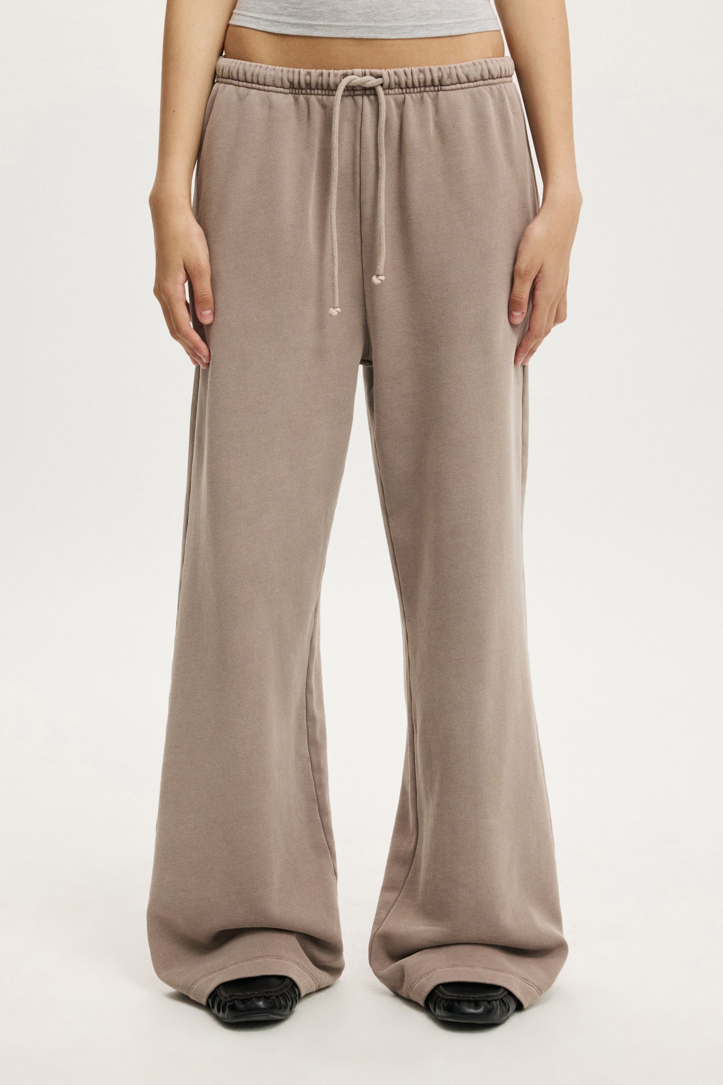 Wide Leg Sweatpant