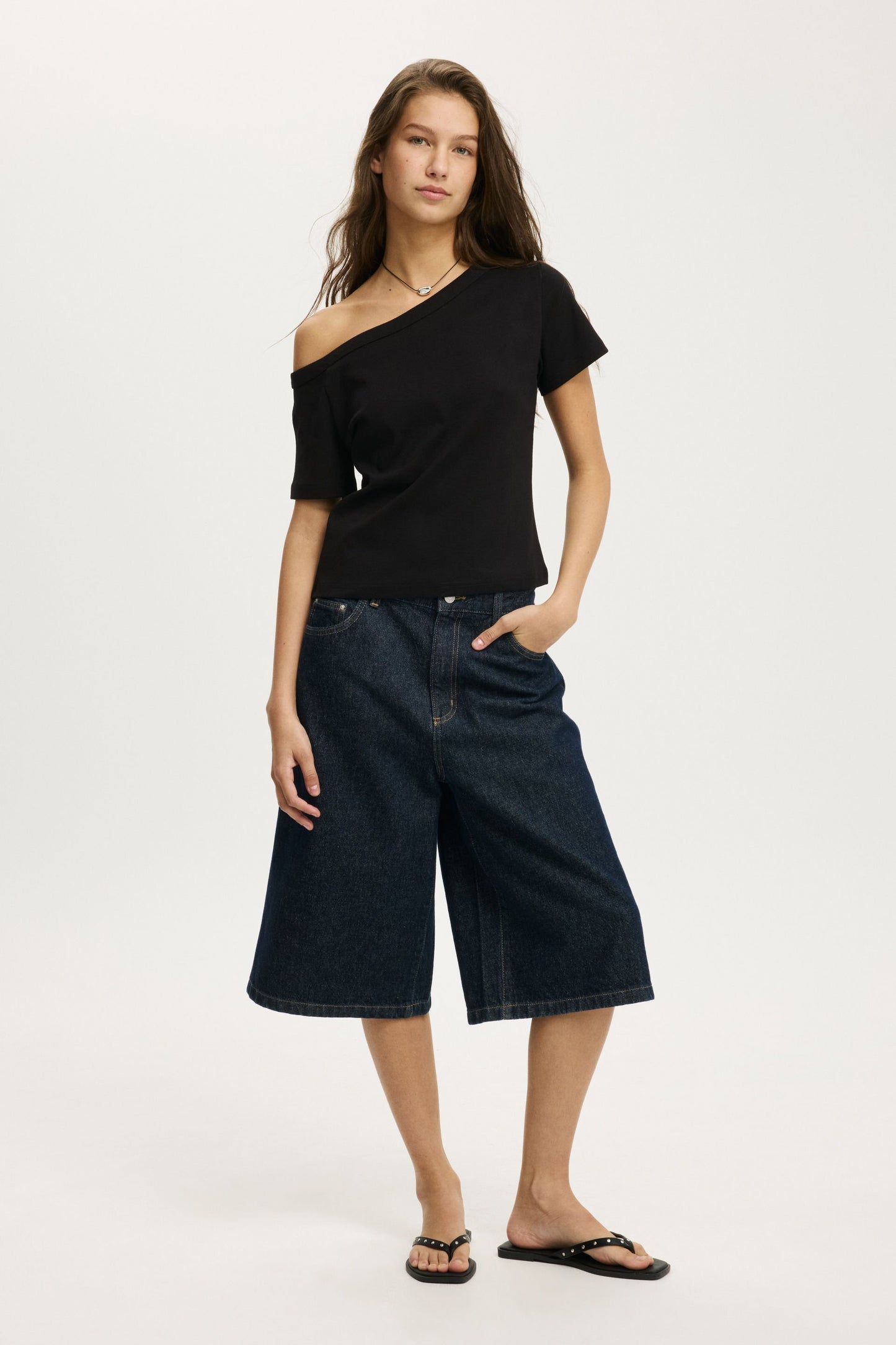 Arlie Asymmetric Short Sleeve