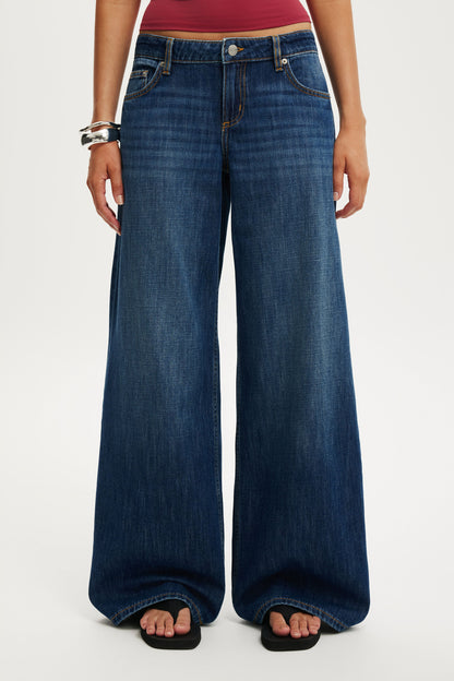 Low Rise Wide Jean