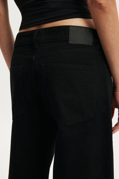 Low Rise Wide Jean