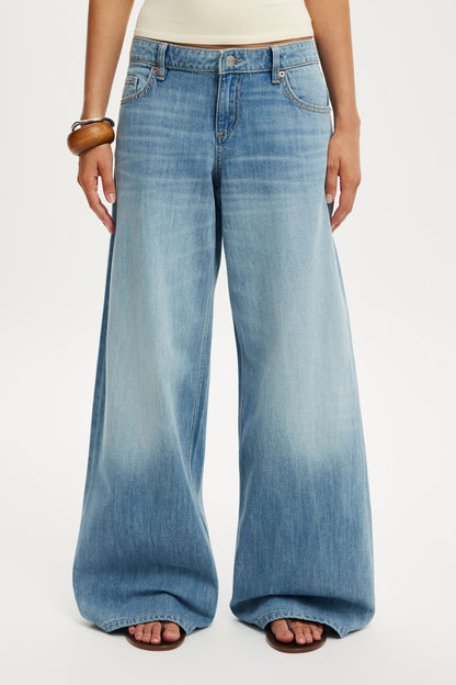 Low Rise Wide Jean