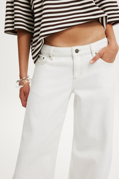 Low Rise Wide Jean